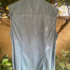 BLUE JEAN SLEEVELESS SHIRT